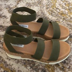 Steve Madden Bandi Platform Wedge Sandal